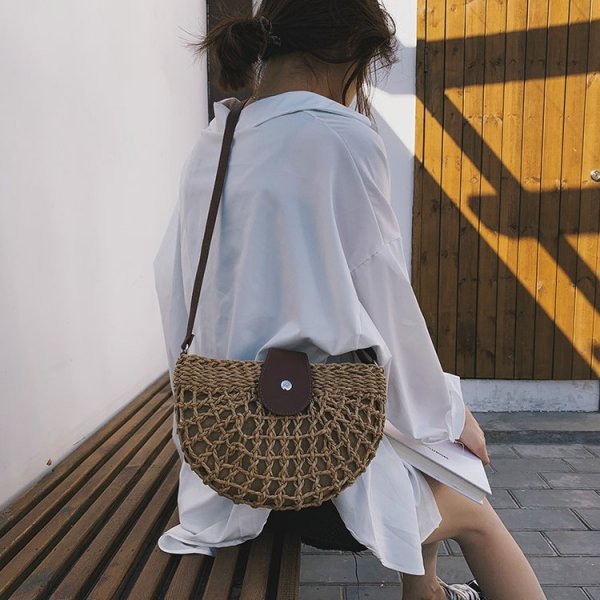 One-Shoulder Saddle Bag Fashion Messenger Straw Bag