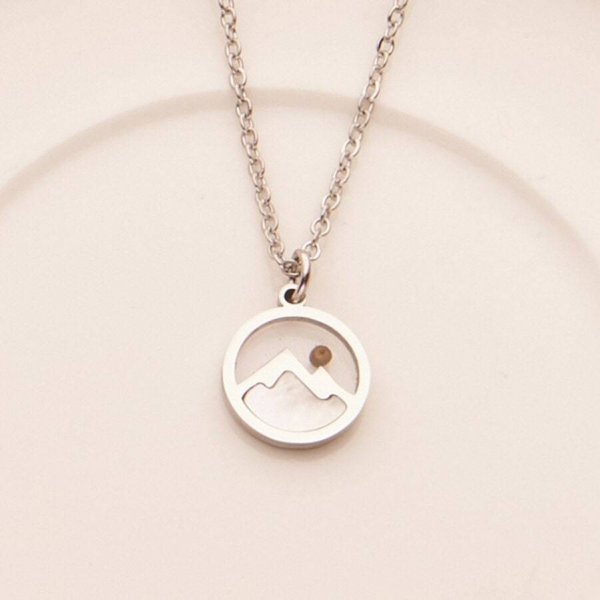 Fashion Jewelry Retro Style Round Necklace